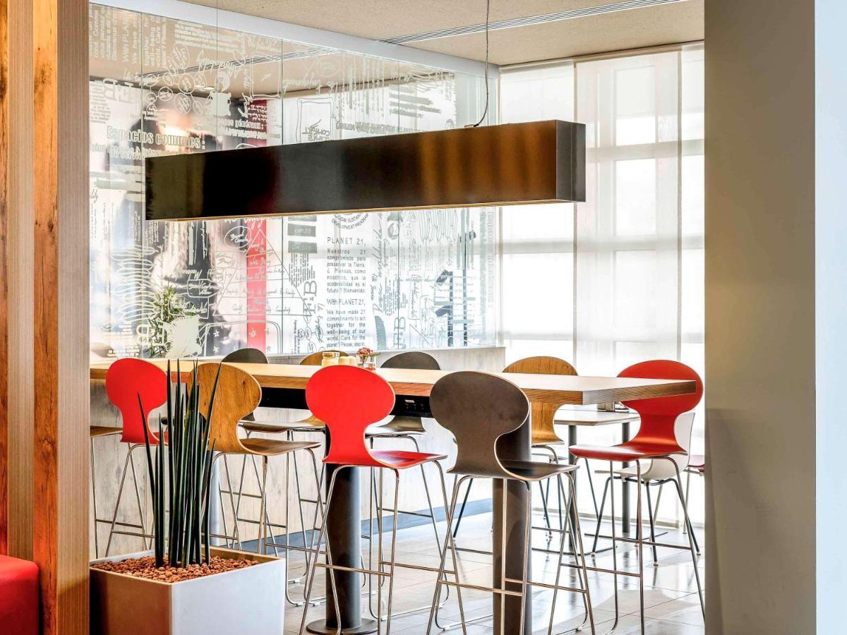 Ibis Nuernberg City Am Plaerrer Bagian luar foto